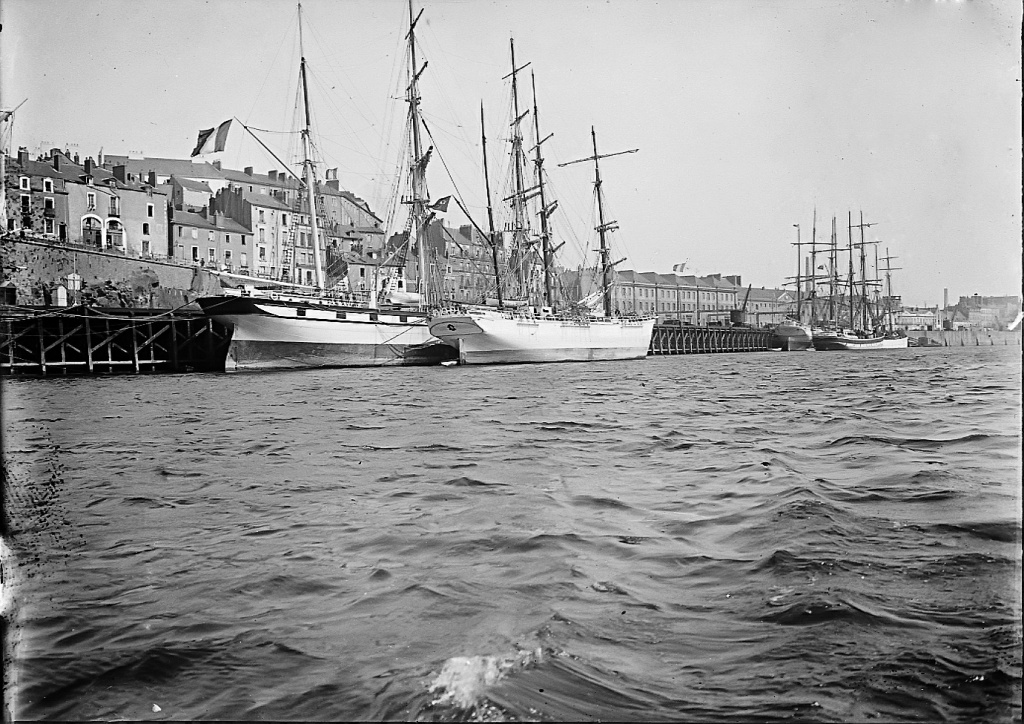 Port-ste-anne-bateaux-RET